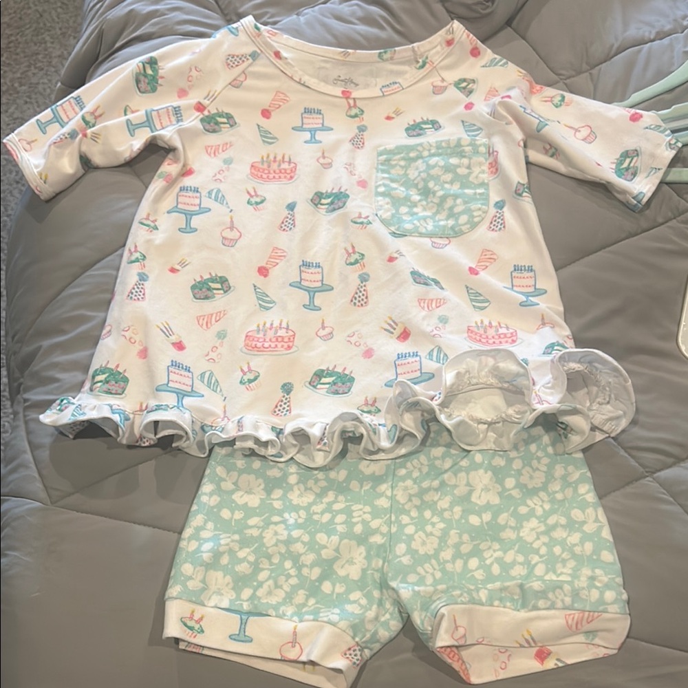 Sweethoney Girls size 6 Birthday Print Shorts Pajamas Set - adorable!